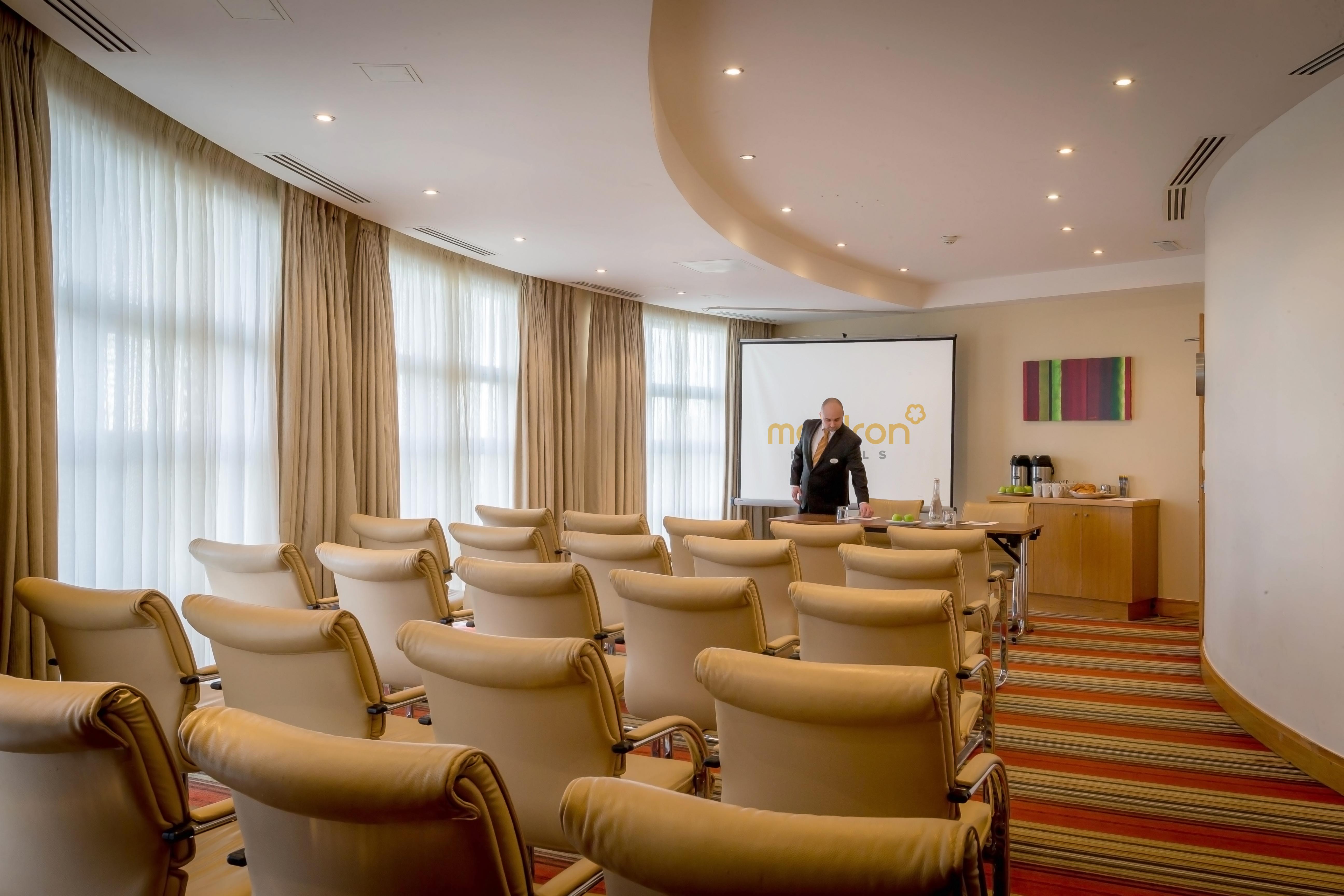 Maldron Hotel & Leisure Centre Лімерик Екстер'єр фото