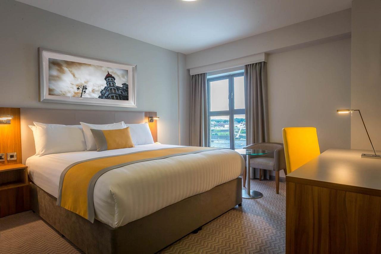 Maldron Hotel & Leisure Centre Лімерик Екстер'єр фото